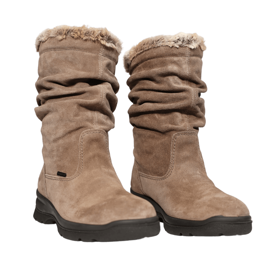 Botte Pamela en cuir beige, élégantes et confortables, fabriquées en Italie pour les tenues hivernales.