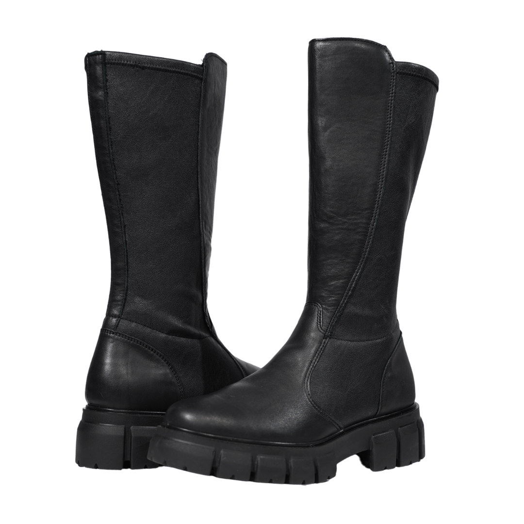 Bottes hautes noires en cuir, élégance italienne avec semelle épaisse pour un confort optimal et une adhérence parfaite.